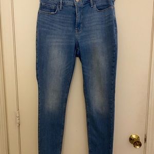 Old Navy rockstar high-rise super skinny blue jeans size 8